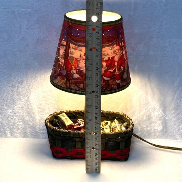 Vintage Christmas Punch Litho ShadeTable Lamp Detail Holiday Scene Basket Base - Picture 9 of 16